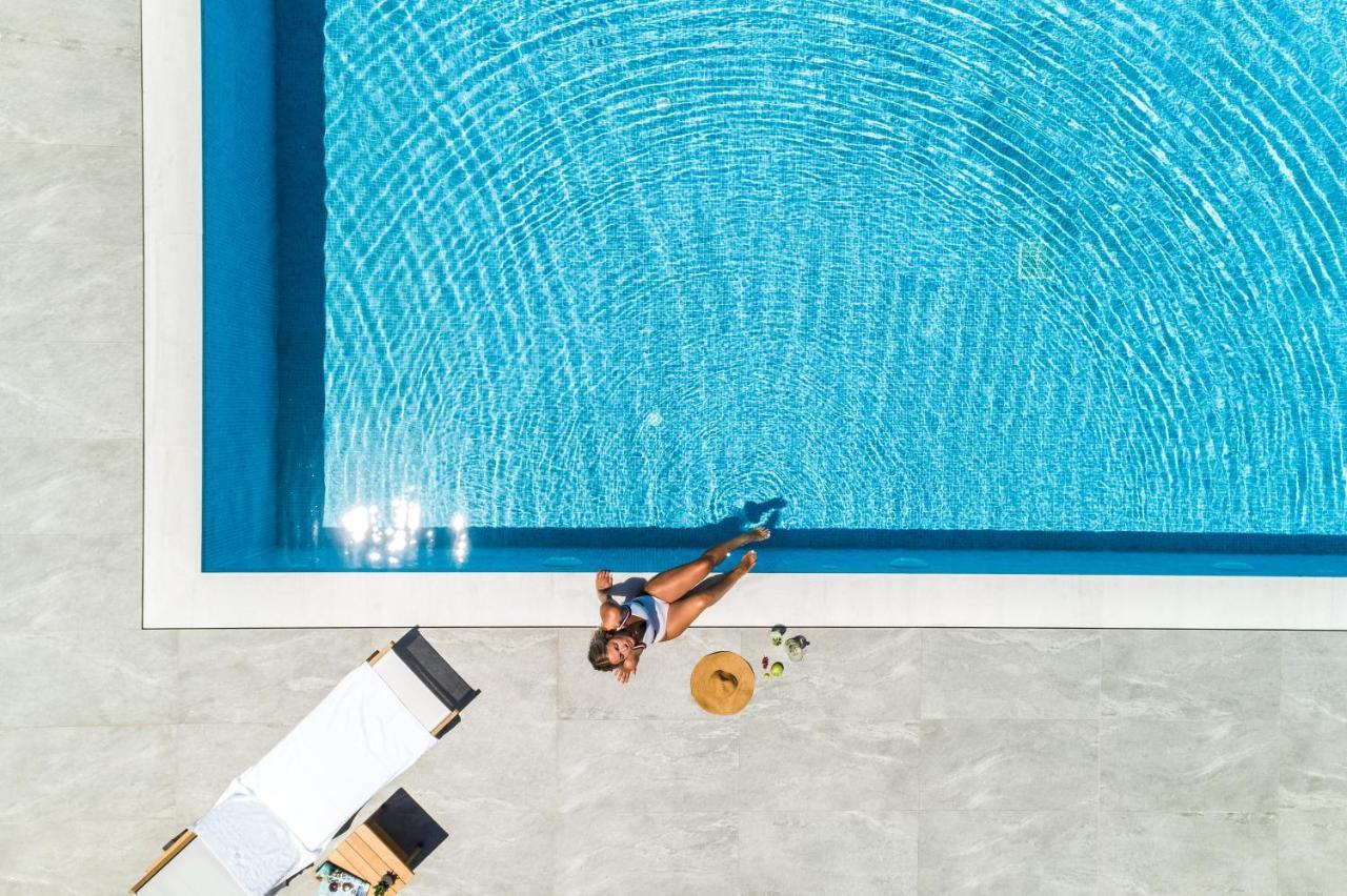 Ninemia Luxury Residence Perdika  Luaran gambar